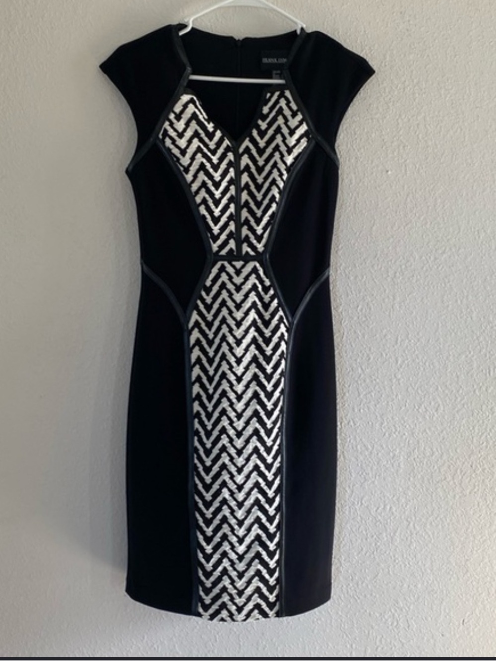 Frank Lyman Black and White Chevron-Panel Cocktail Dress - Picture 6 of 11